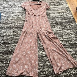 NWOT Floral Wide Leg Jumpsuit with Pockets / Urban Outfitters Size Small